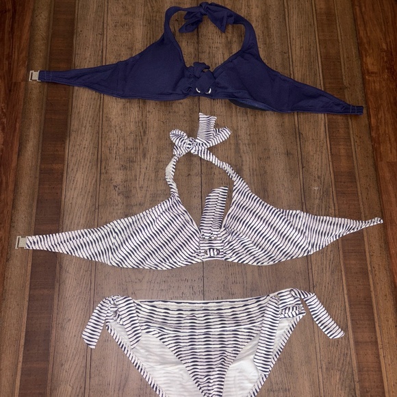 Tommy Bahama Swimsuits - Picture 1 of 1